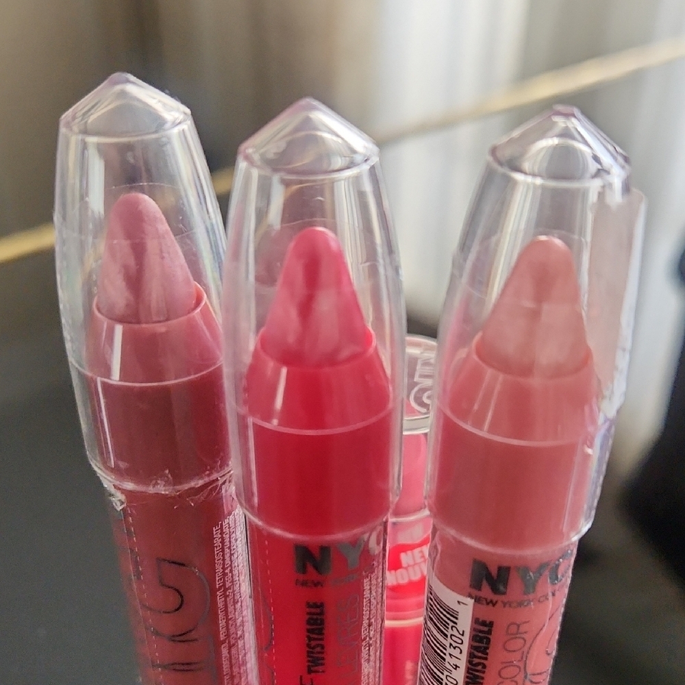 NYC Lip Color Collection - Vibrant Pinks - Picture 15 of 16